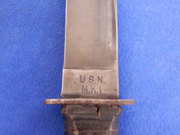 US WWII Navy MK 1 Robeson Fighting Knife W/S - Image 7