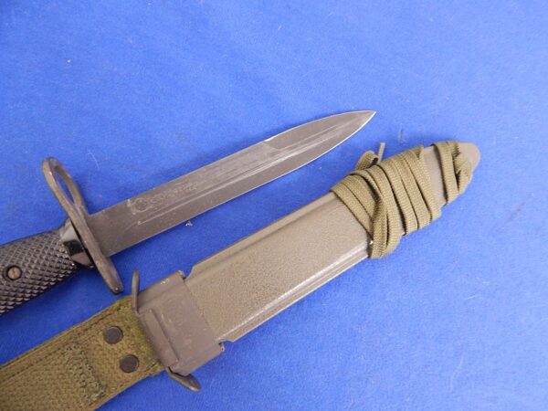 Colt AR 15 & M-16 Rifle Bayonet - Image 2