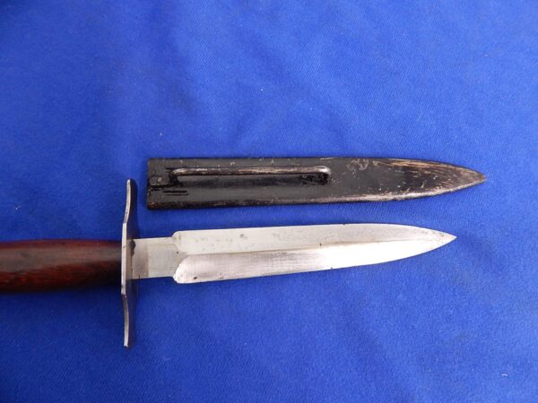 French M-1916 Avenger Fighting Knife W/S - Image 2