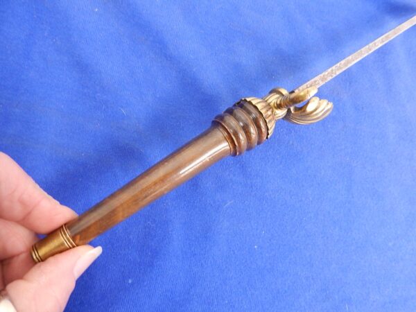 European Mid 18th Century Clam Shell Plug Bayonet - Image 4