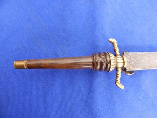 European Mid 18th Century Clam Shell Plug Bayonet - Image 6