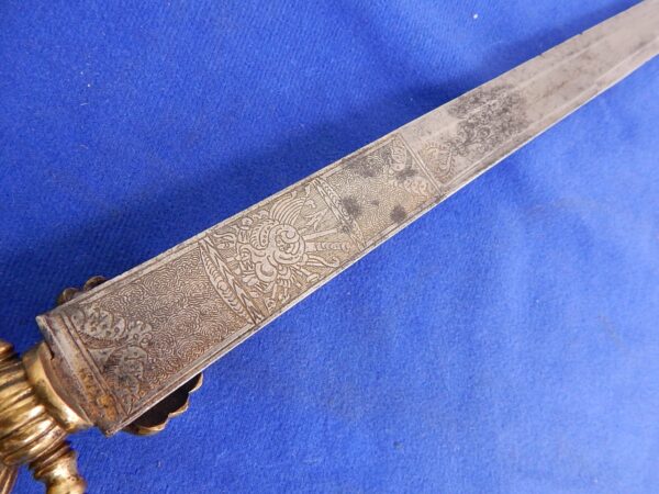 European Mid 18th Century Clam Shell Plug Bayonet - Image 8