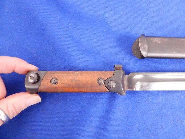 Italian M-38A Sub Machine-Gun Folding Bayonet W/S - Image 5