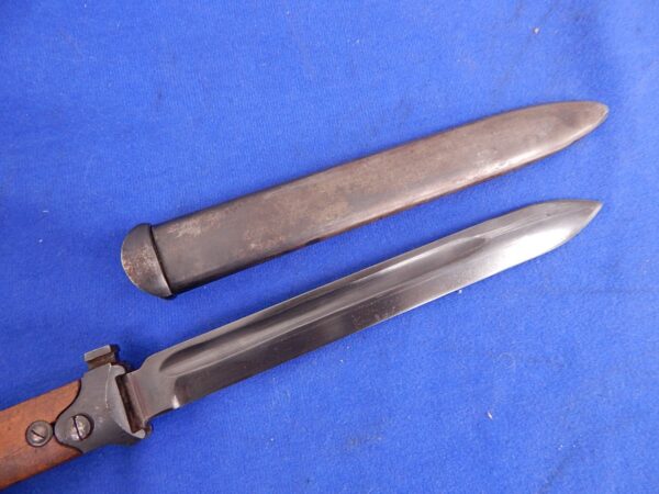 Italian M-38A Sub Machine-Gun Folding Bayonet W/S - Image 6