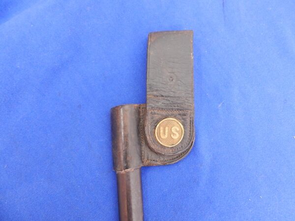 US 45/70 Trapdoor Rifle Socket Bayonet Long Loop Scabbard - Image 2