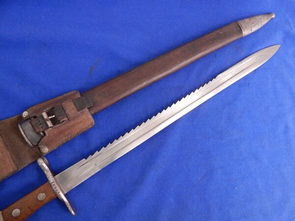 Swiss M-1906 Sawback Bayonet W/S & Frog - Image 2