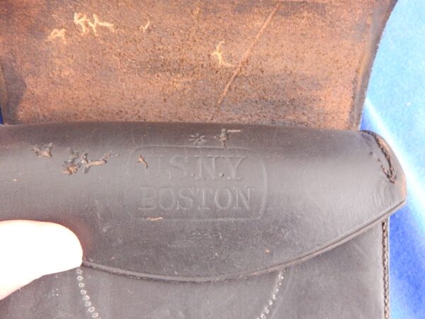 US Navy Yard Boston Cartridge Box - Image 3