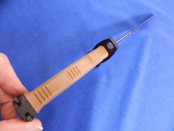 Camillus CAM1A1 Prototype XM8 Rifle Bayonet - Image 4