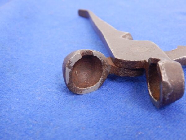 Hall Rifle Bullet Mold - Image 4
