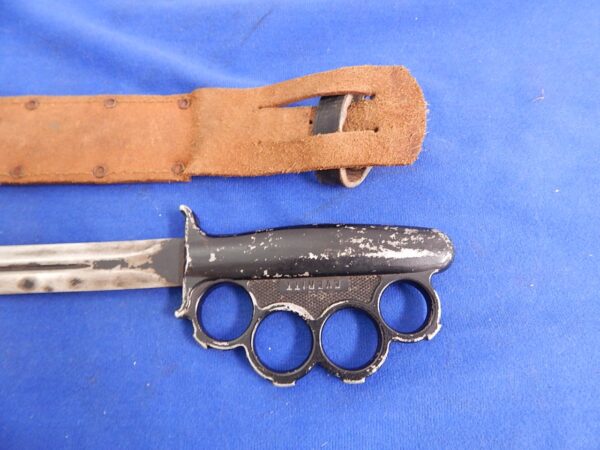 US WWII Everitt Knuckle Knife W/S - Image 5