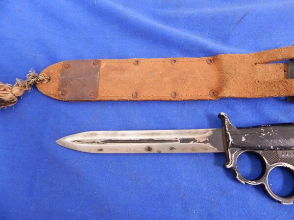 US WWII Everitt Knuckle Knife W/S - Image 6