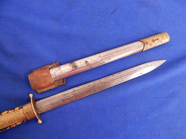 Chinese WWII Era Officers Dagger - Image 2