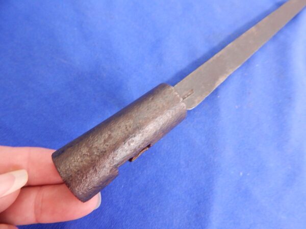 Eberle Contract C.1808-1812 US Socket Bayonet - Image 3