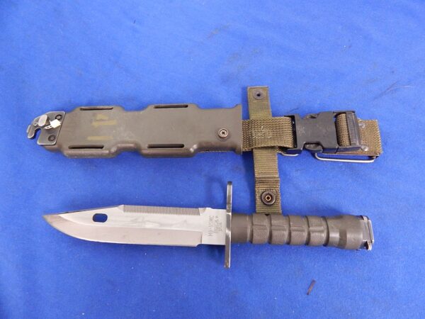 USMC Buck M-9 Bayonet W/S - Image 3